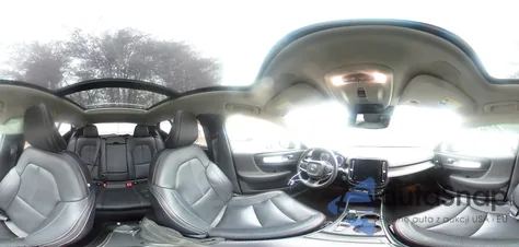 2021 Volvo Xc40 T5 Momentum z USA, uszkodzony, nr VIN YV4162UK7M2395151